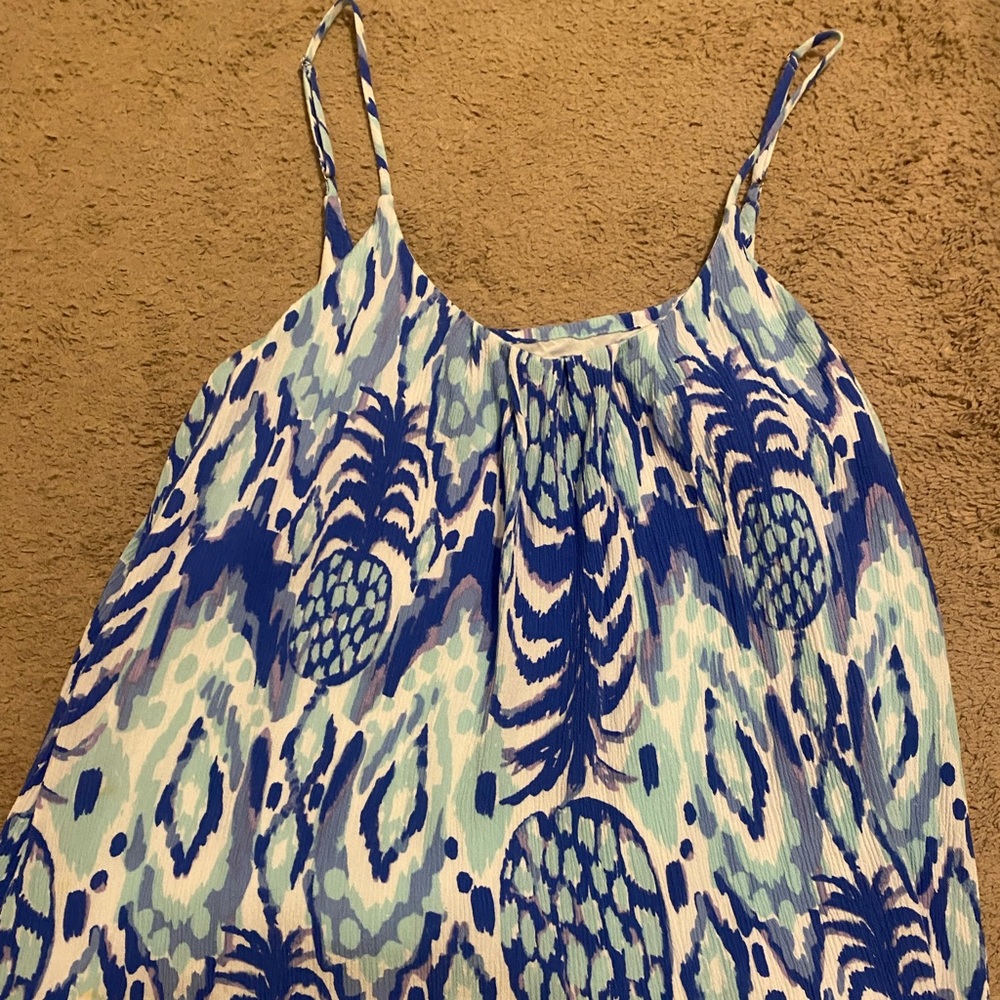 Lilly tank